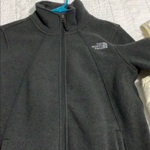 North Face Women’s Fleece Zip Up